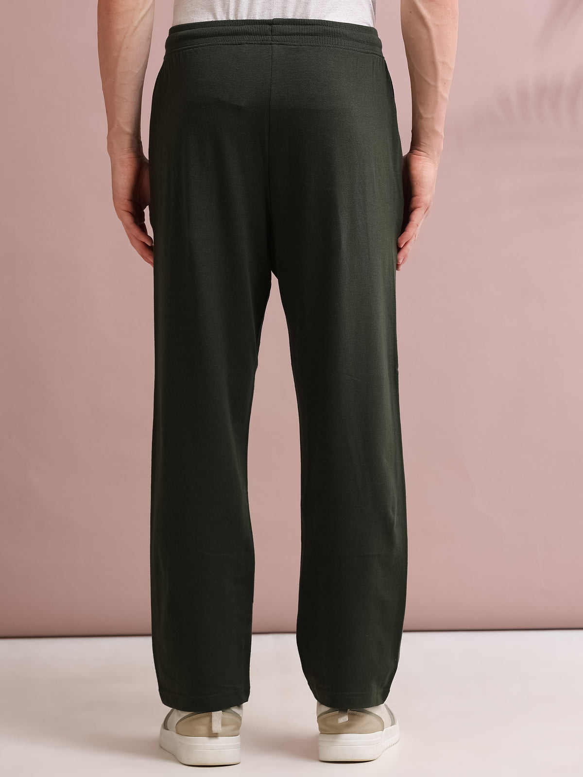 ARDEUR STREETZ Men's Relaxed Fit Cotton Blended Track Pants - Olive