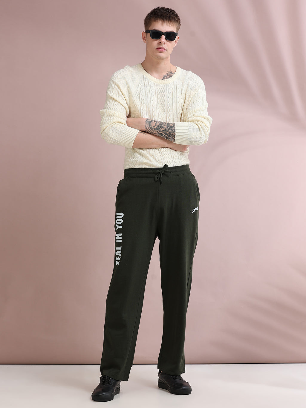 ARDEUR ZEAL IN YOU Men's Relaxed Fit Cotton Blended Track Pants - Olive