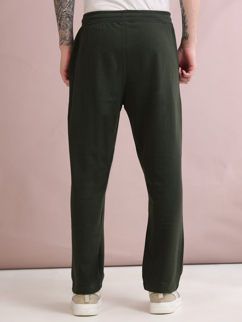 ARDEUR ZEAL IN YOU Men's Relaxed Fit Self Design Track Pants - Olive