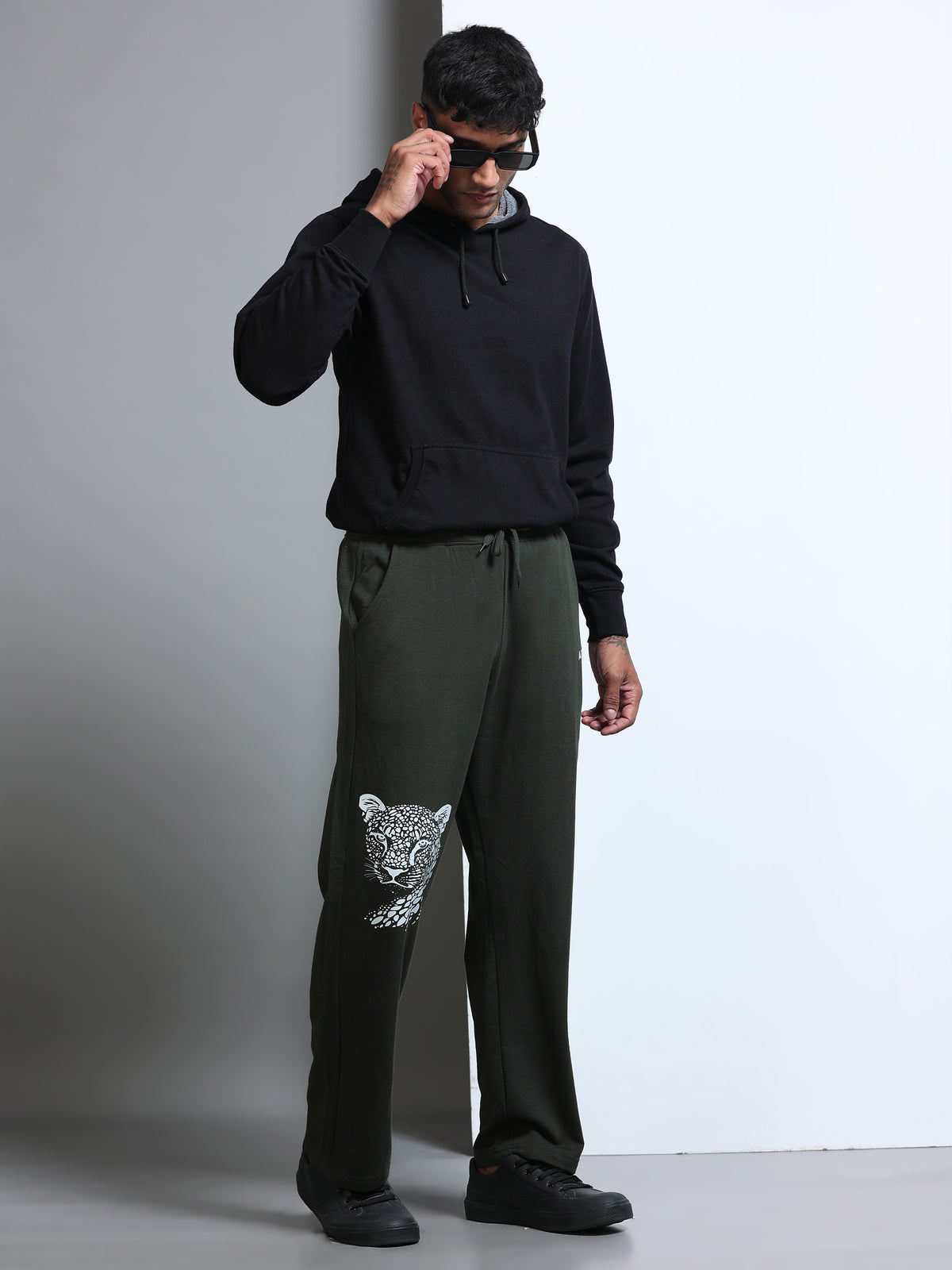 ARDEUR Men's Relaxed Fit Printed Track Pants - Olive