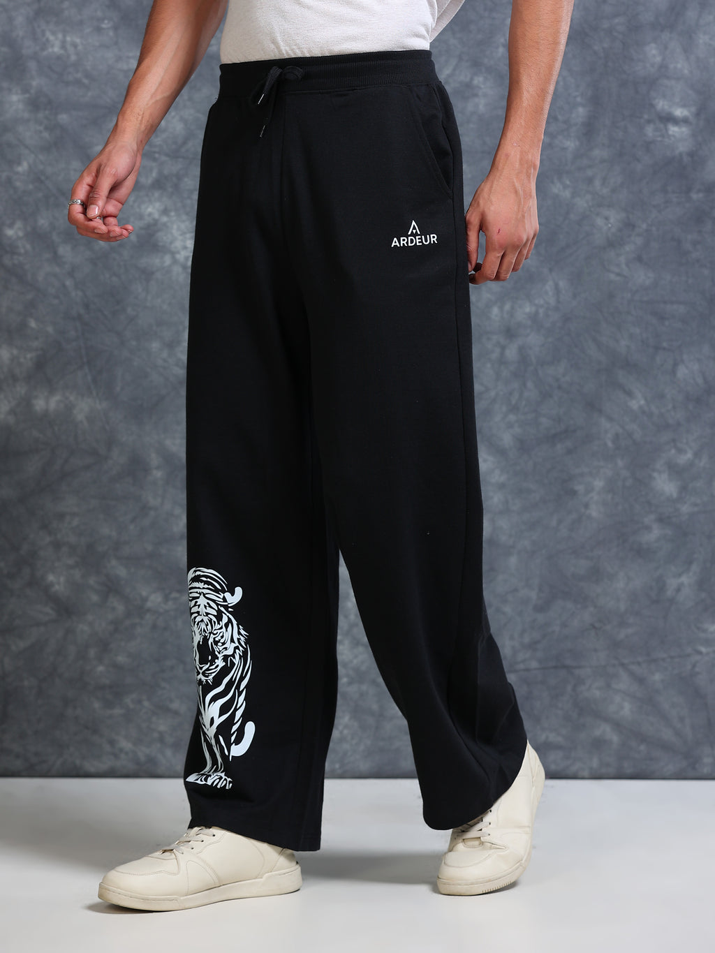ARDEUR Men Black Cotton Blend Tiger Printed Baggy Fit Track Pants