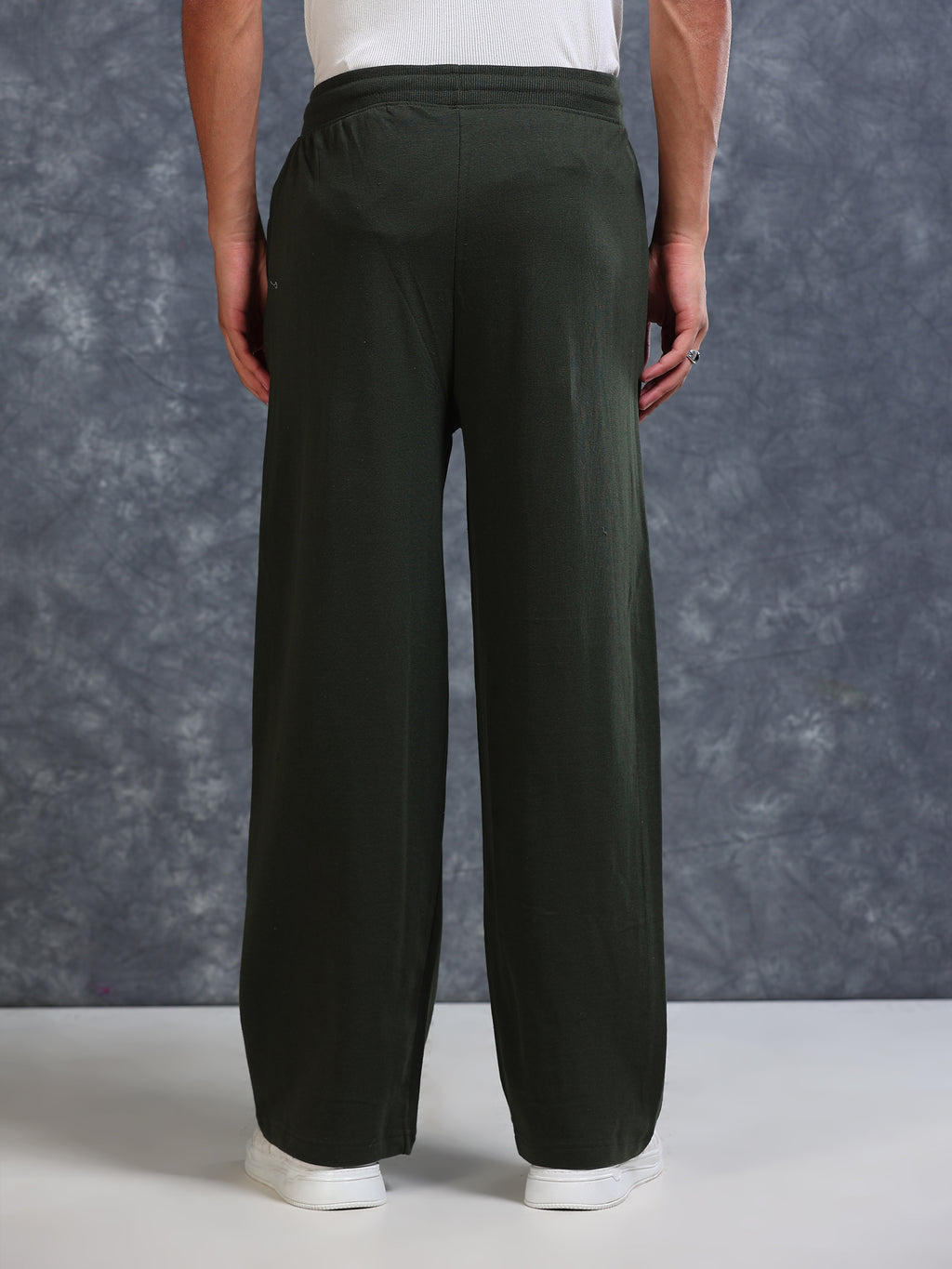 ARDEUR Men Olive Cotton Blend Tiger Printed Baggy Fit Track Pants