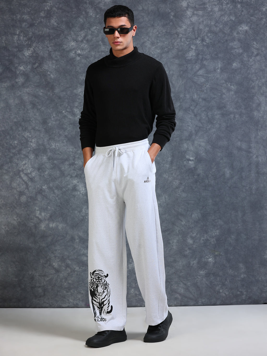ARDEUR Men White Melange Cotton Blend Tiger Printed Baggy Fit Track Pants