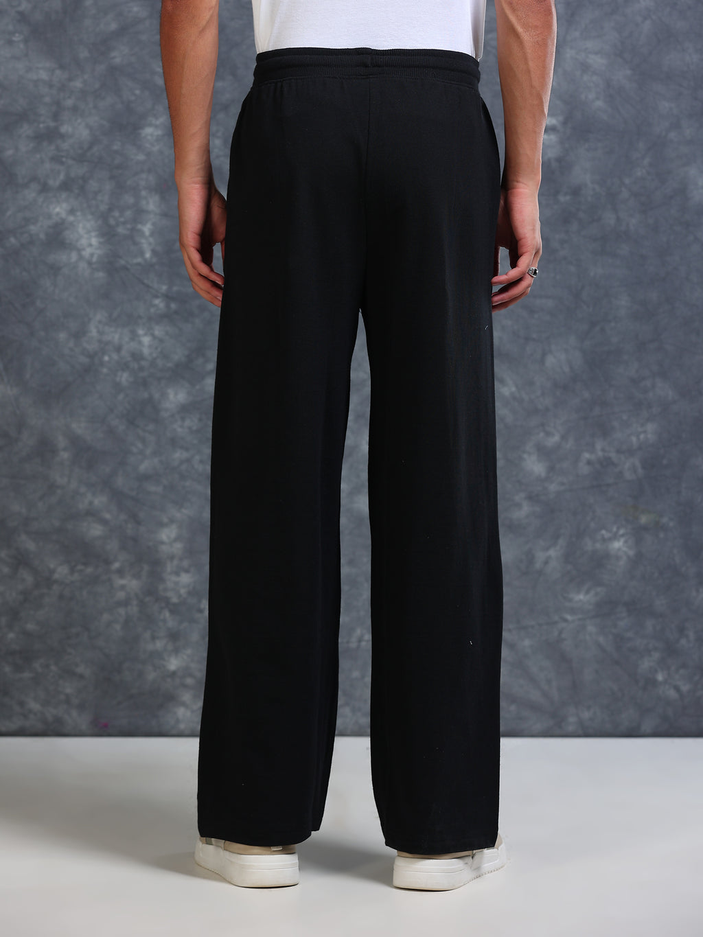 ARDEUR Men Black Cotton Blend Nature Printed Baggy Fit Track Pants