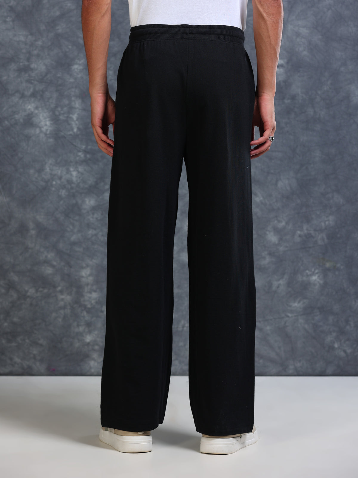 ARDEUR Men Black Cotton Blend Nature Printed Baggy Fit Track Pants