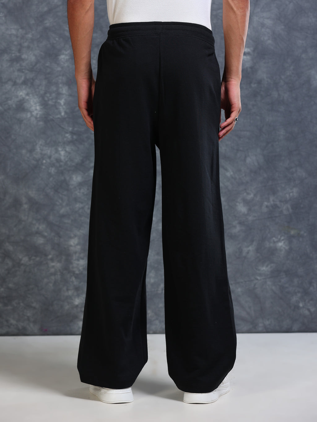 ARDEUR Men Black Cotton Blend Offroader Printed Baggy Fit Track Pants