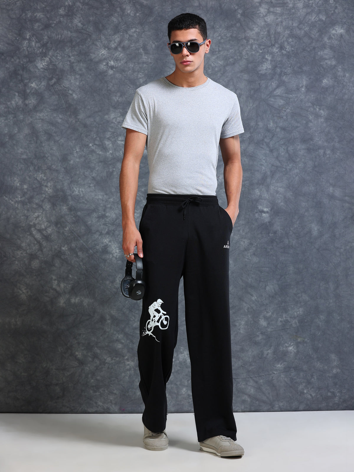 ARDEUR Men Black Cotton Blend Cyclist Printed Baggy Fit Track Pants