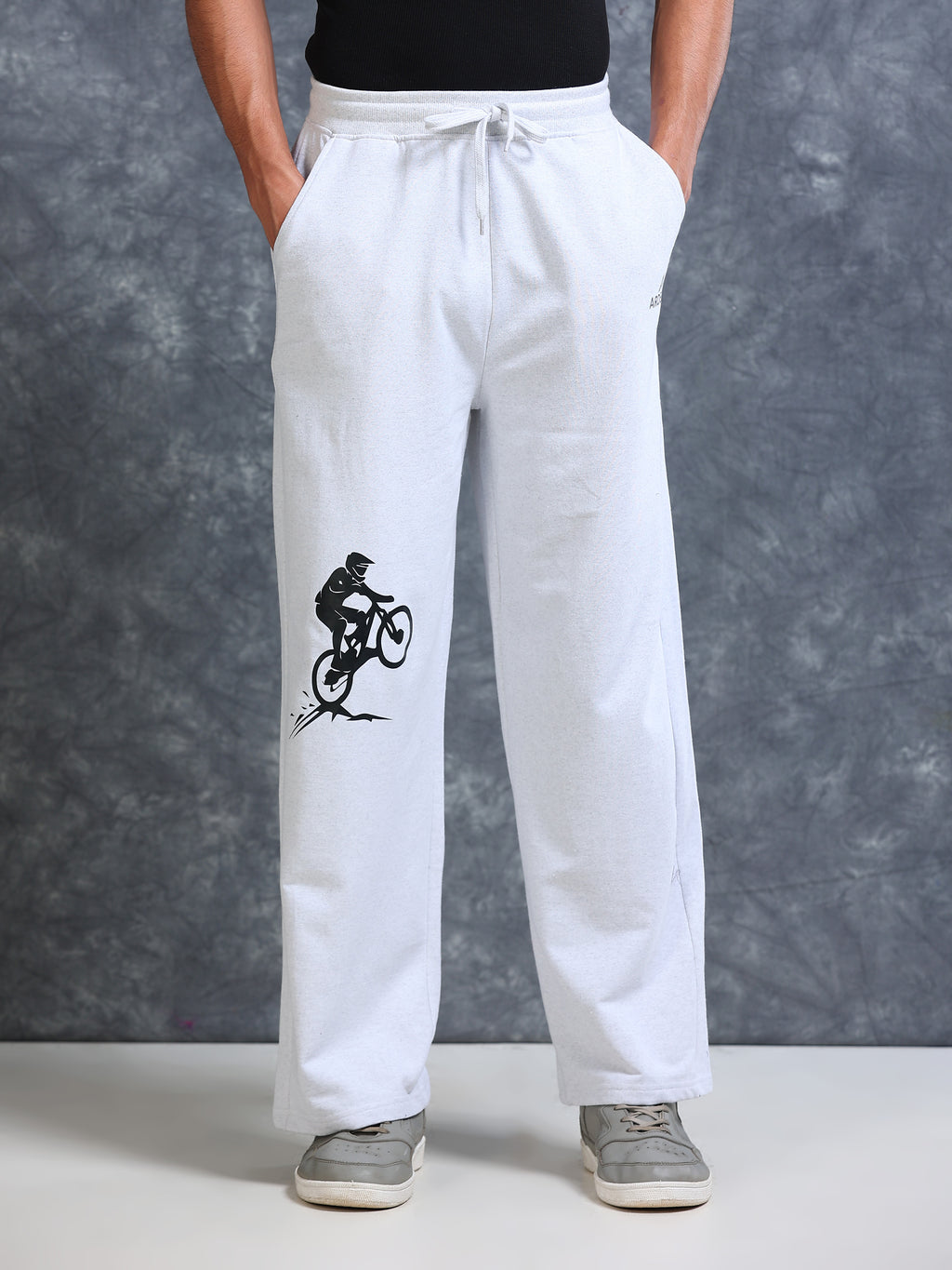 ARDEUR Men White Melange Cotton Blend Cyclist Printed Baggy Fit Track Pants
