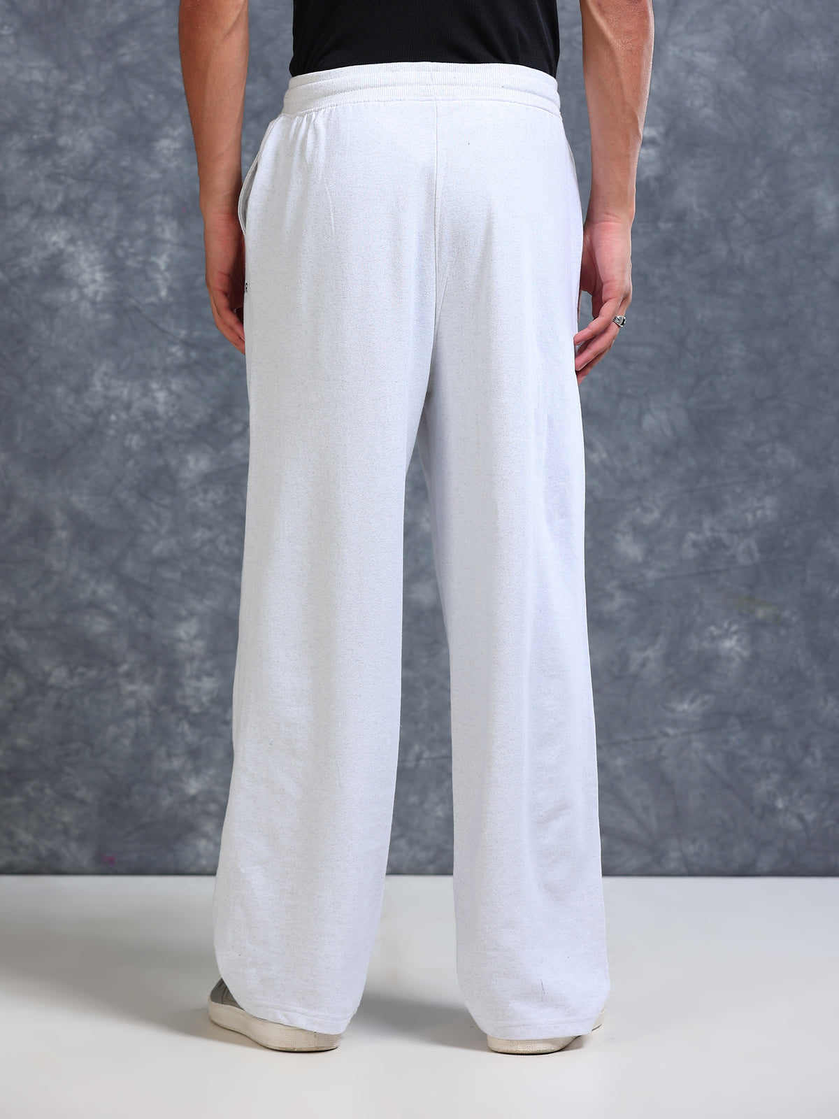 ARDEUR Men White Melange Cotton Blend Cyclist Printed Baggy Fit Track Pants