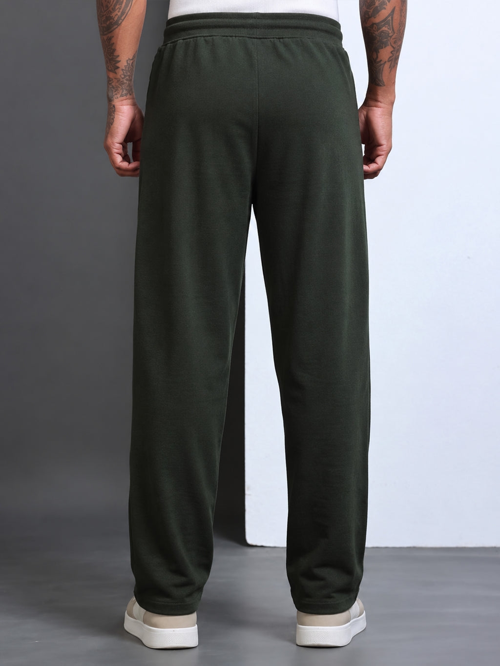 ARDEUR STREETZ Men Olive Cotton Blend Mountain Trail Graphic Baggy Fit Track Pants