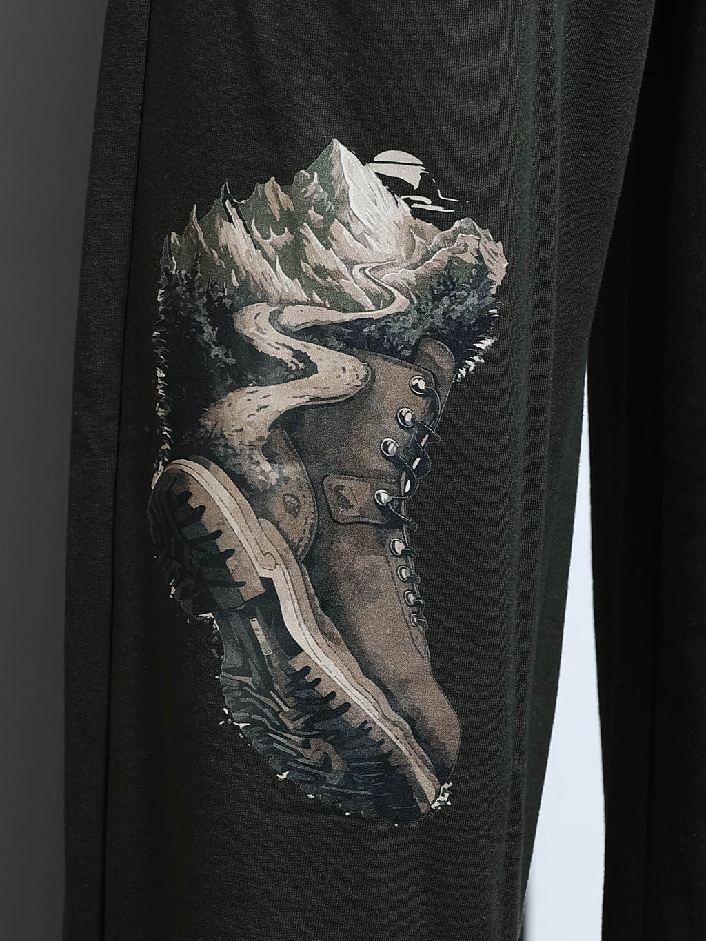 ARDEUR STREETZ Men Olive Cotton Blend Mountain Trail Graphic Baggy Fit Track Pants