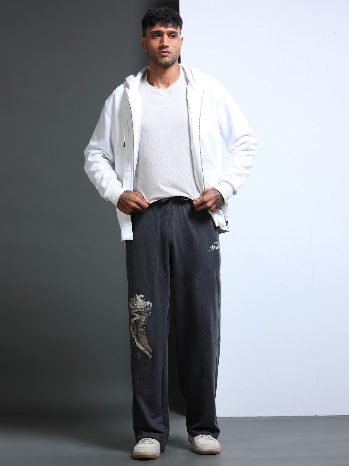 ARDEUR STREETZ Men Steel Grey Cotton Blend Mountain Trail Graphic Baggy Fit Track Pants