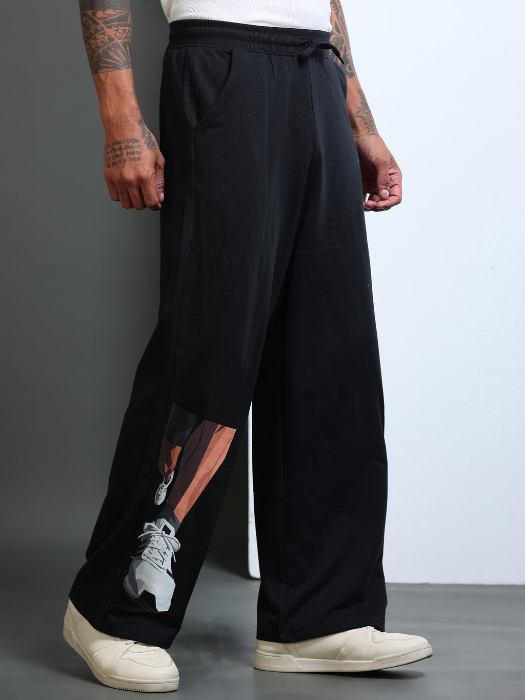 ARDEUR STREETZ Men Black Cotton Blend Sneaker Graphic Baggy Fit Track Pants