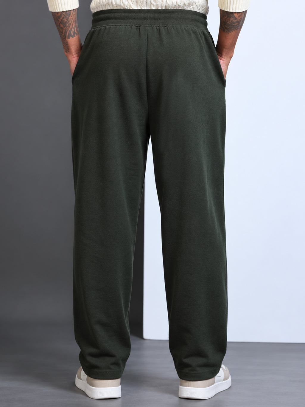 ARDEUR STREETZ Men Olive Cotton Blend Sneaker Graphic Baggy Fit Track Pants
