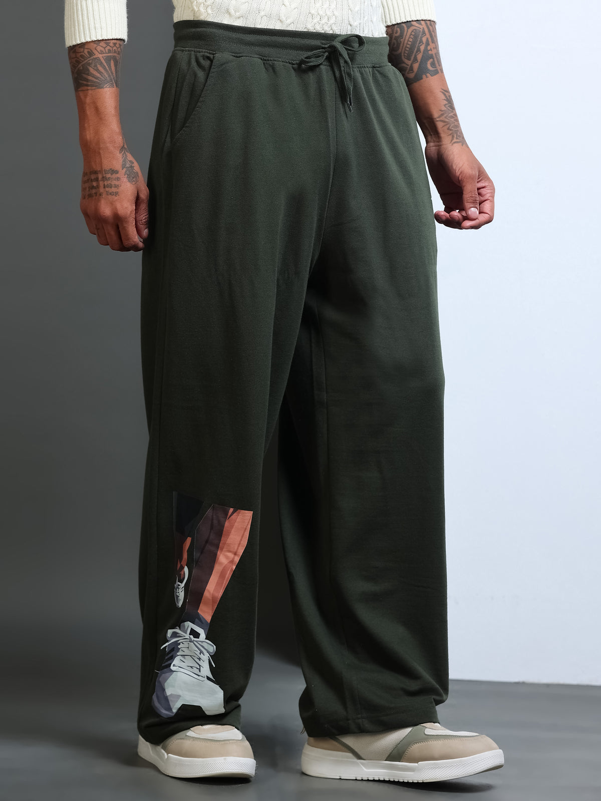 ARDEUR STREETZ Men Olive Cotton Blend Sneaker Graphic Baggy Fit Track Pants