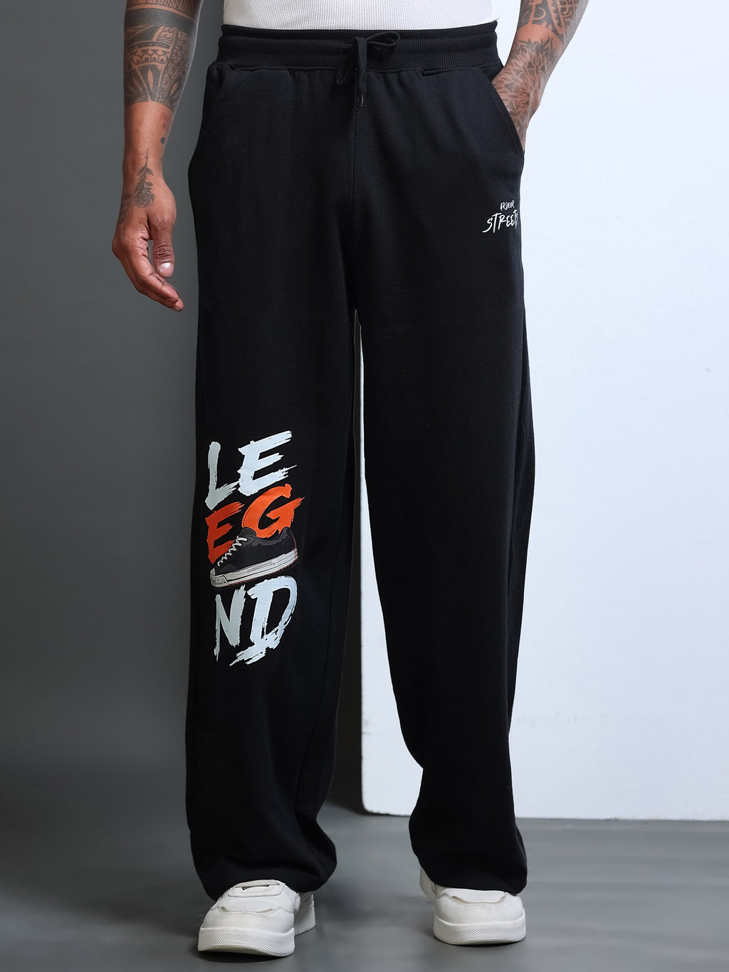 ARDEUR STREETZ Men Black Cotton Blend LEGEND Printed Baggy Fit Track Pants