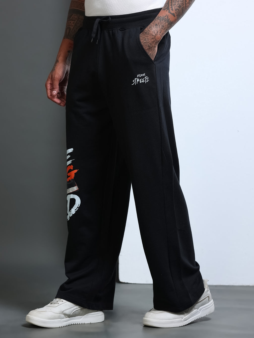 ARDEUR STREETZ Men Black Cotton Blend LEGEND Printed Baggy Fit Track Pants