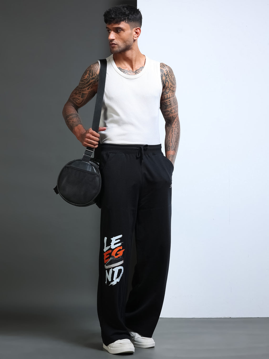 ARDEUR STREETZ Men Black Cotton Blend LEGEND Printed Baggy Fit Track Pants