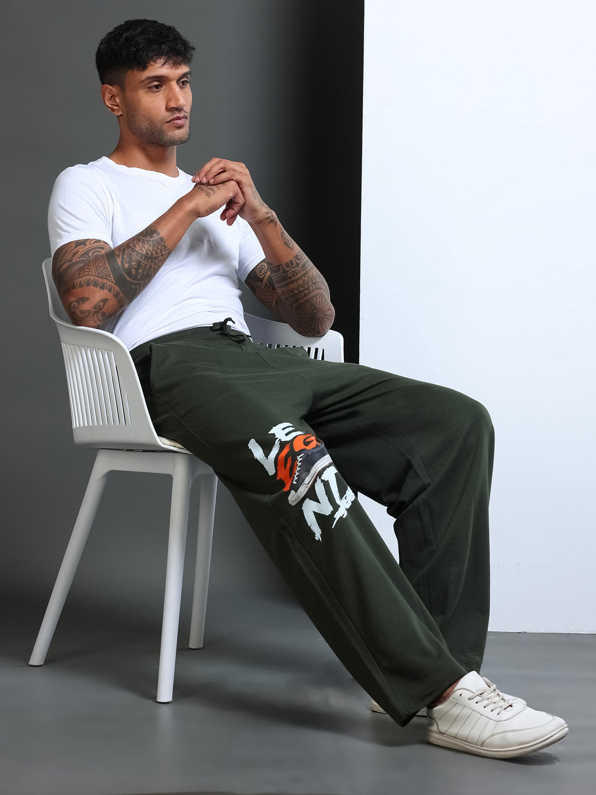 ARDEUR STREETZ Men Olive Cotton Blend LEGEND Printed Baggy Fit Track Pants