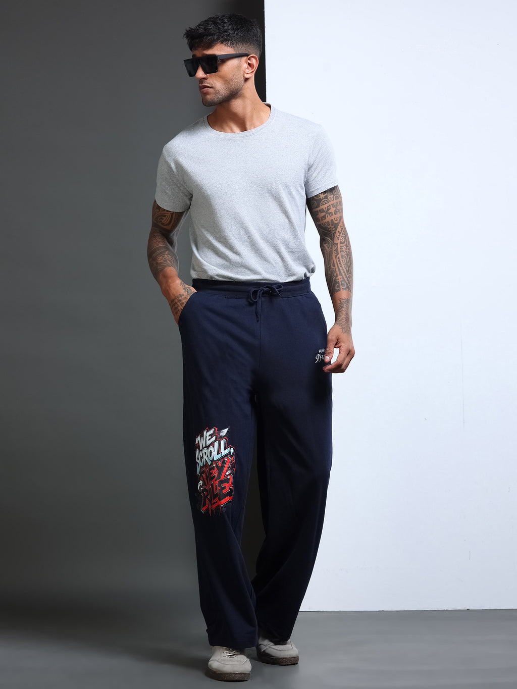 ARDEUR STREETZ Men Navy Cotton Blend WE SCROLL THEY RULE Printed Baggy Fit Track Pants