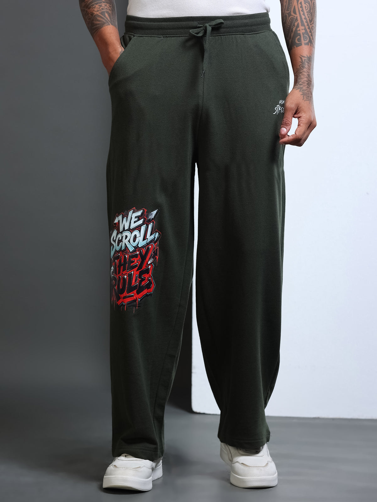 ARDEUR STREETZ Men Olive Cotton Blend WE SCROLL THEY RULE Printed Baggy Fit Track Pants