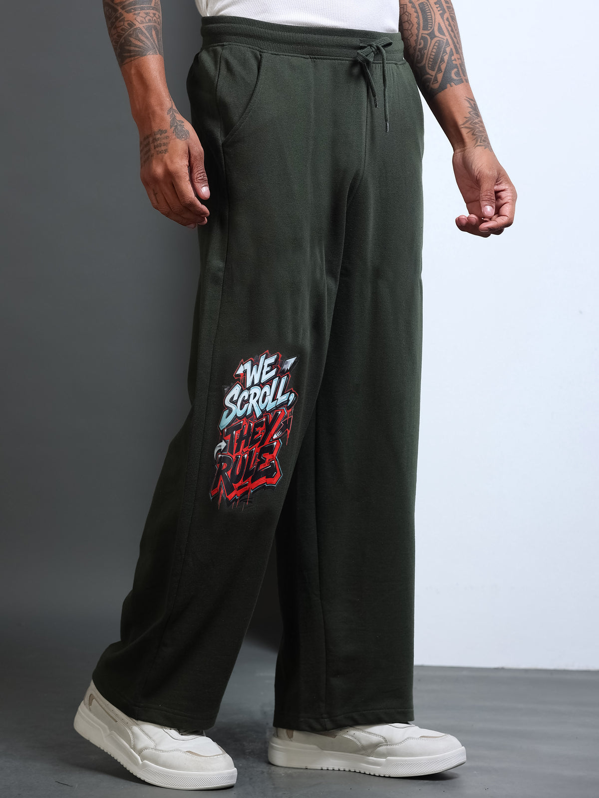ARDEUR STREETZ Men Olive Cotton Blend WE SCROLL THEY RULE Printed Baggy Fit Track Pants