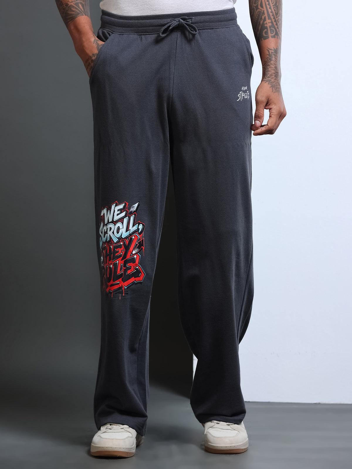 ARDEUR STREETZ Men Steel Grey Cotton Blend WE SCROLL THEY RULE Printed Baggy Fit Track Pants
