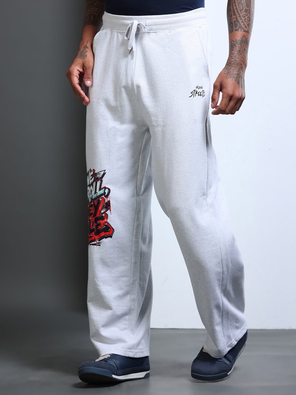 ARDEUR STREETZ Men White Melange Cotton Blend WE SCROLL THEY RULE Printed Baggy Fit Track Pants
