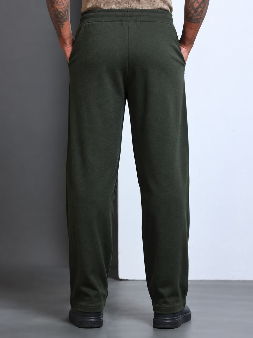 ARDEUR STREETZ Men Olive Cotton Blend Have Fun Printed Baggy Fit Track Pants