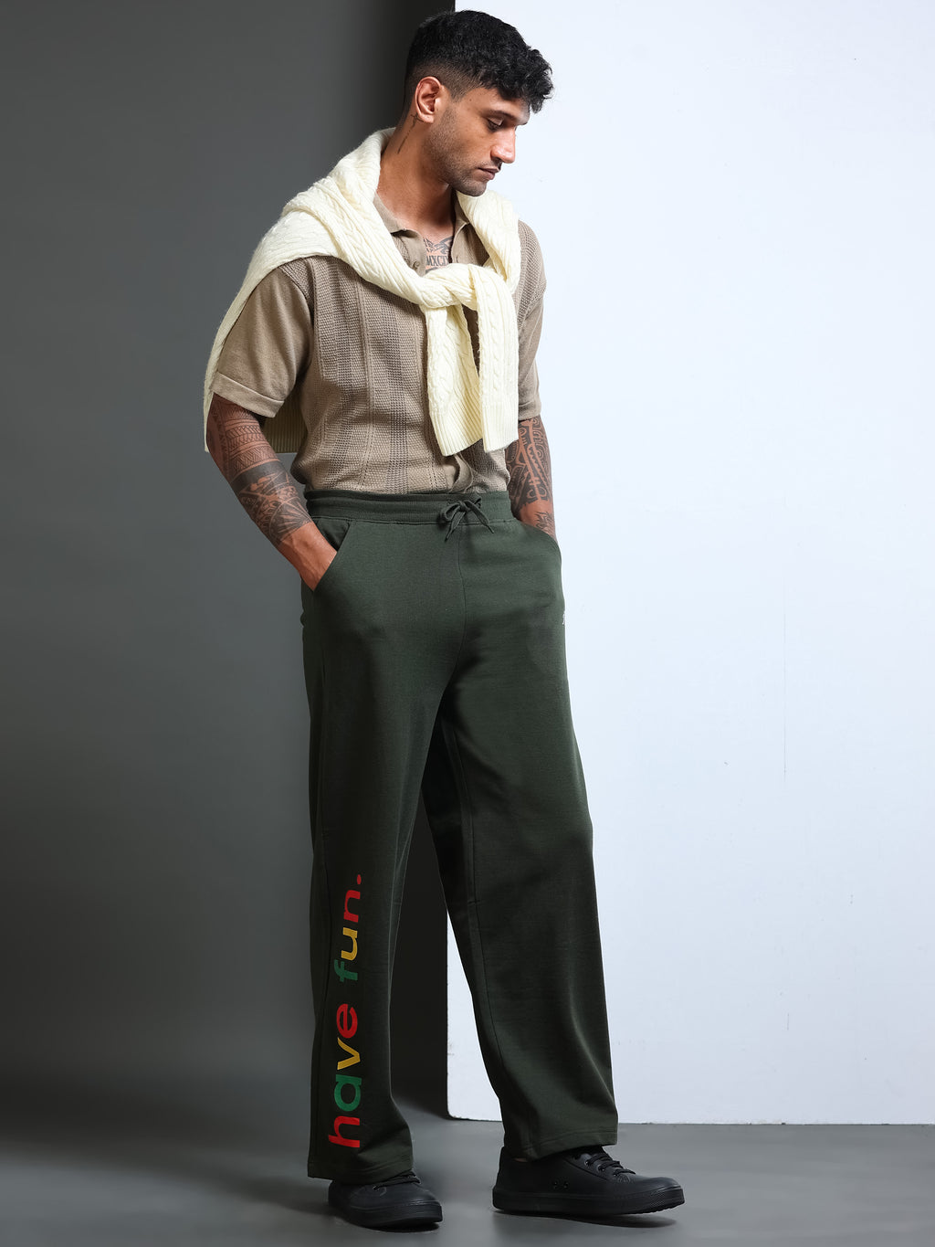 ARDEUR STREETZ Men Olive Cotton Blend Have Fun Printed Baggy Fit Track Pants