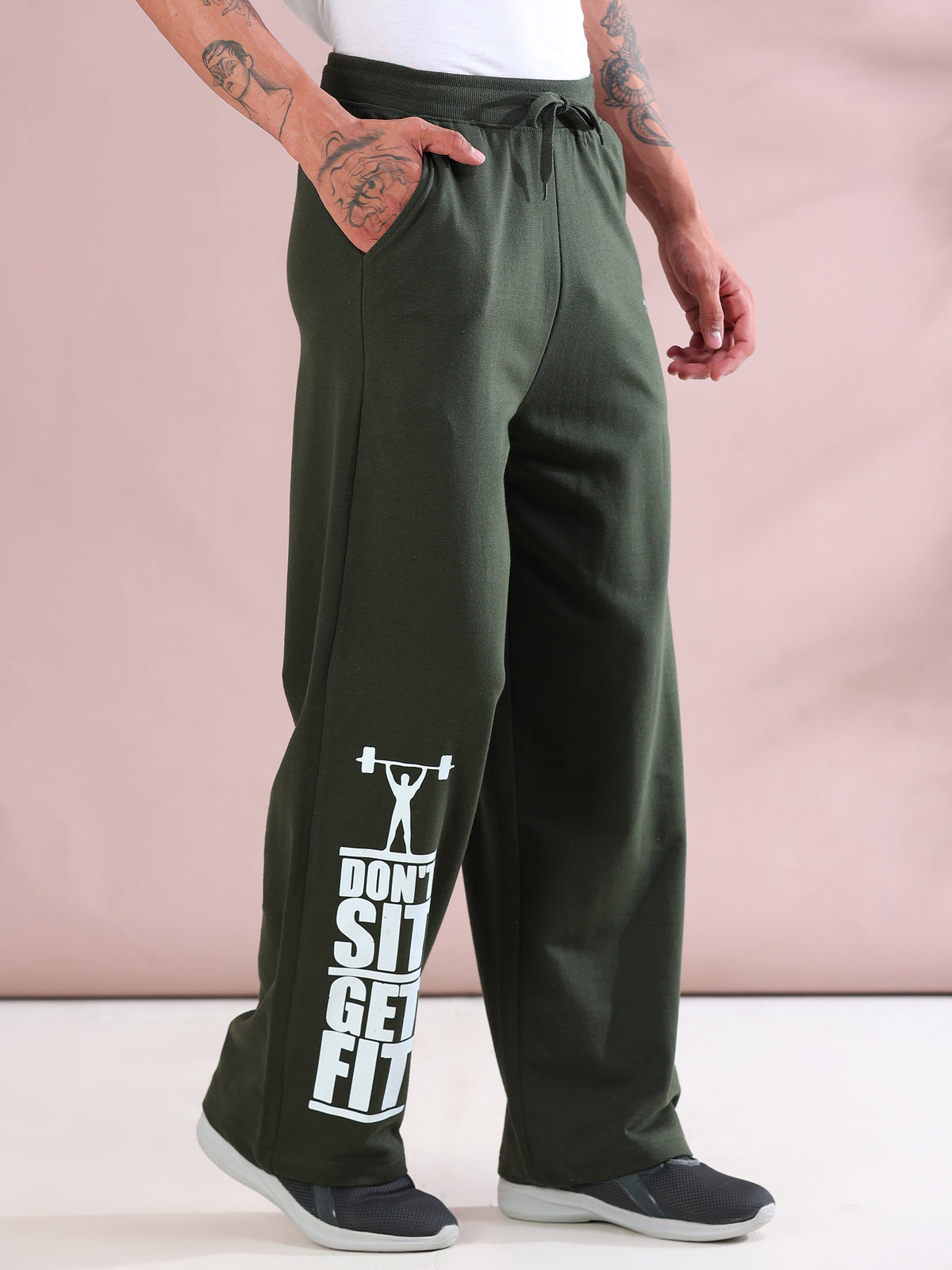 ARDEUR ZEAL IN YOU Mens Olive Cotton Blend Don't Sit Get Fit Printed Baggy Fit Track Pants
