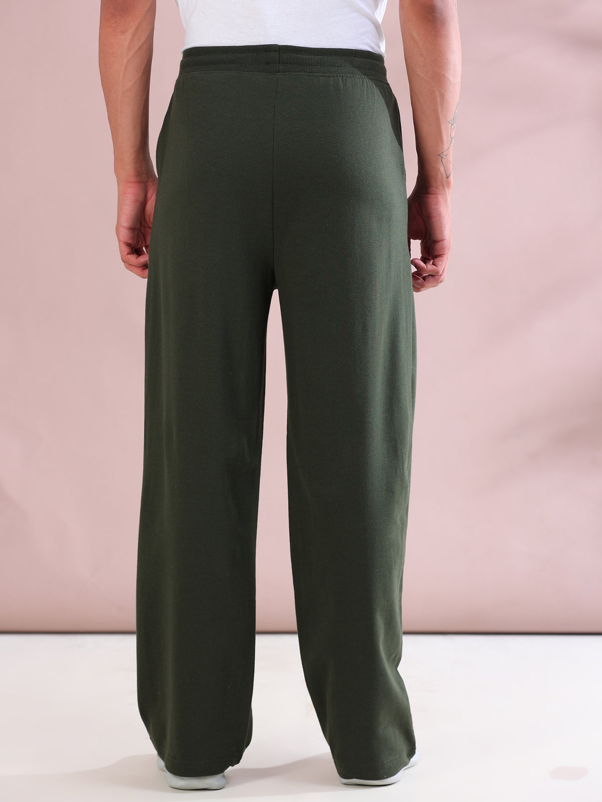 ARDEUR ZEAL IN YOU Mens Olive Cotton Blend Don't Sit Get Fit Printed Baggy Fit Track Pants