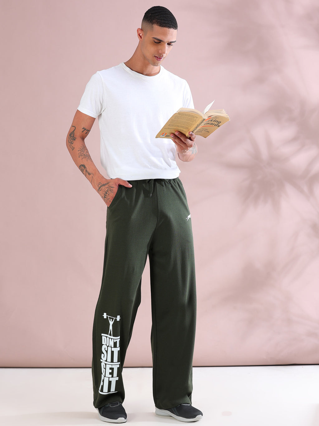 ARDEUR ZEAL IN YOU Mens Olive Cotton Blend Don't Sit Get Fit Printed Baggy Fit Track Pants