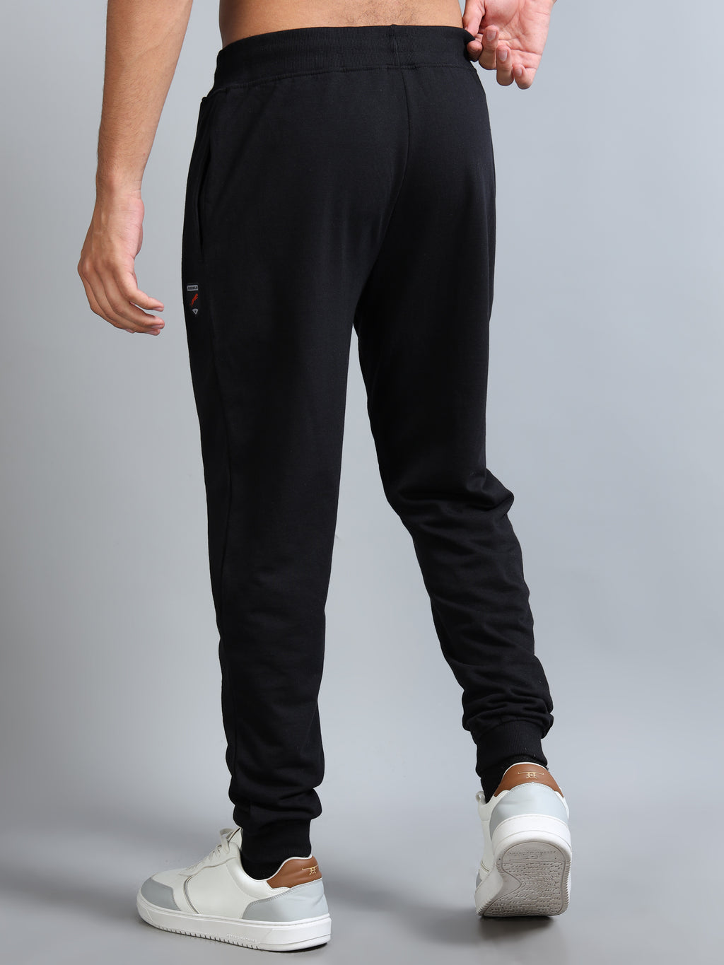 ARDEUR ZEAL IN YOU Men Black Self Design Mid-Rise Joggers