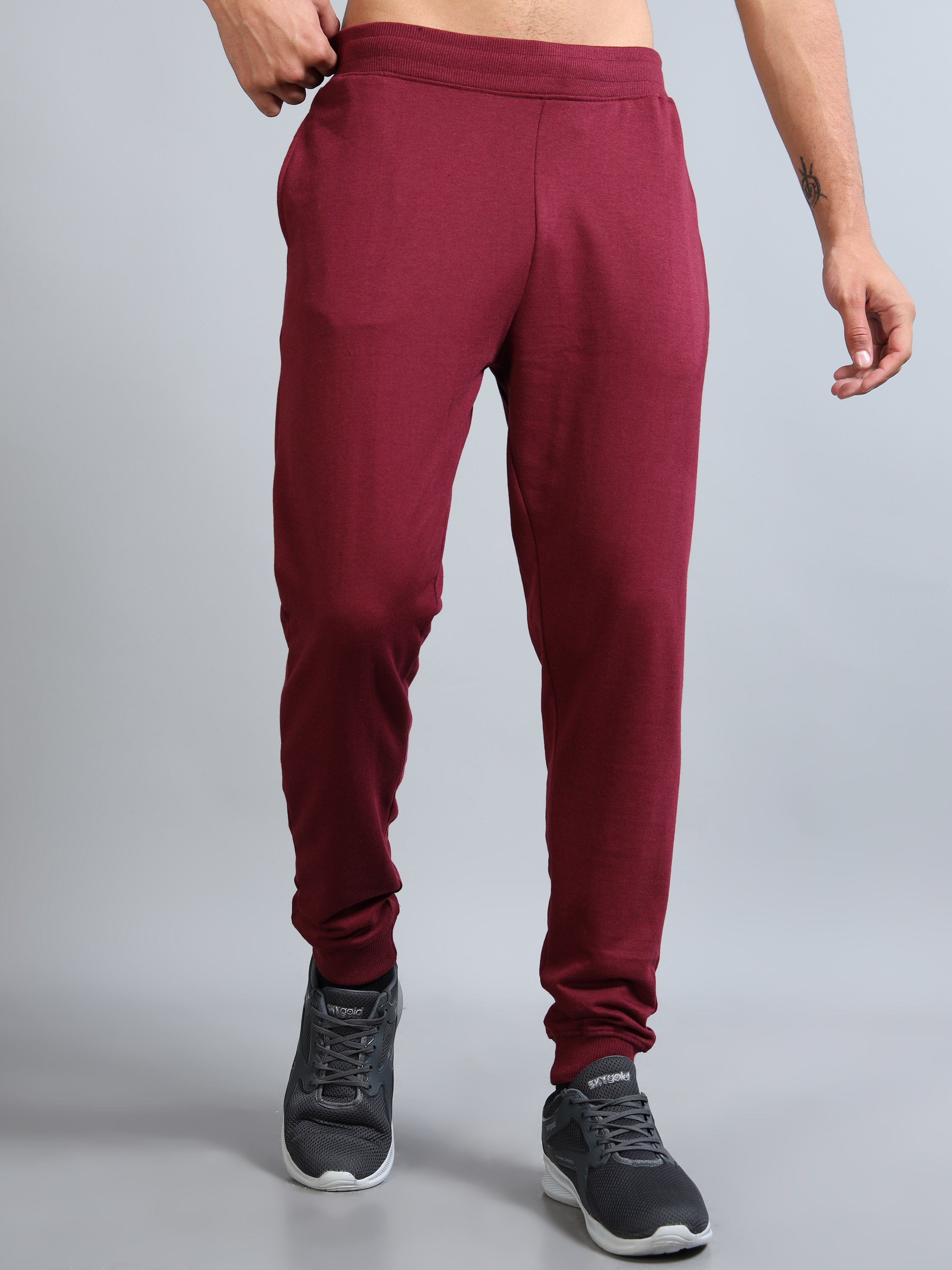ARDEUR ZEAL IN YOU Men Maroon Self Design Mid-Rise Joggers