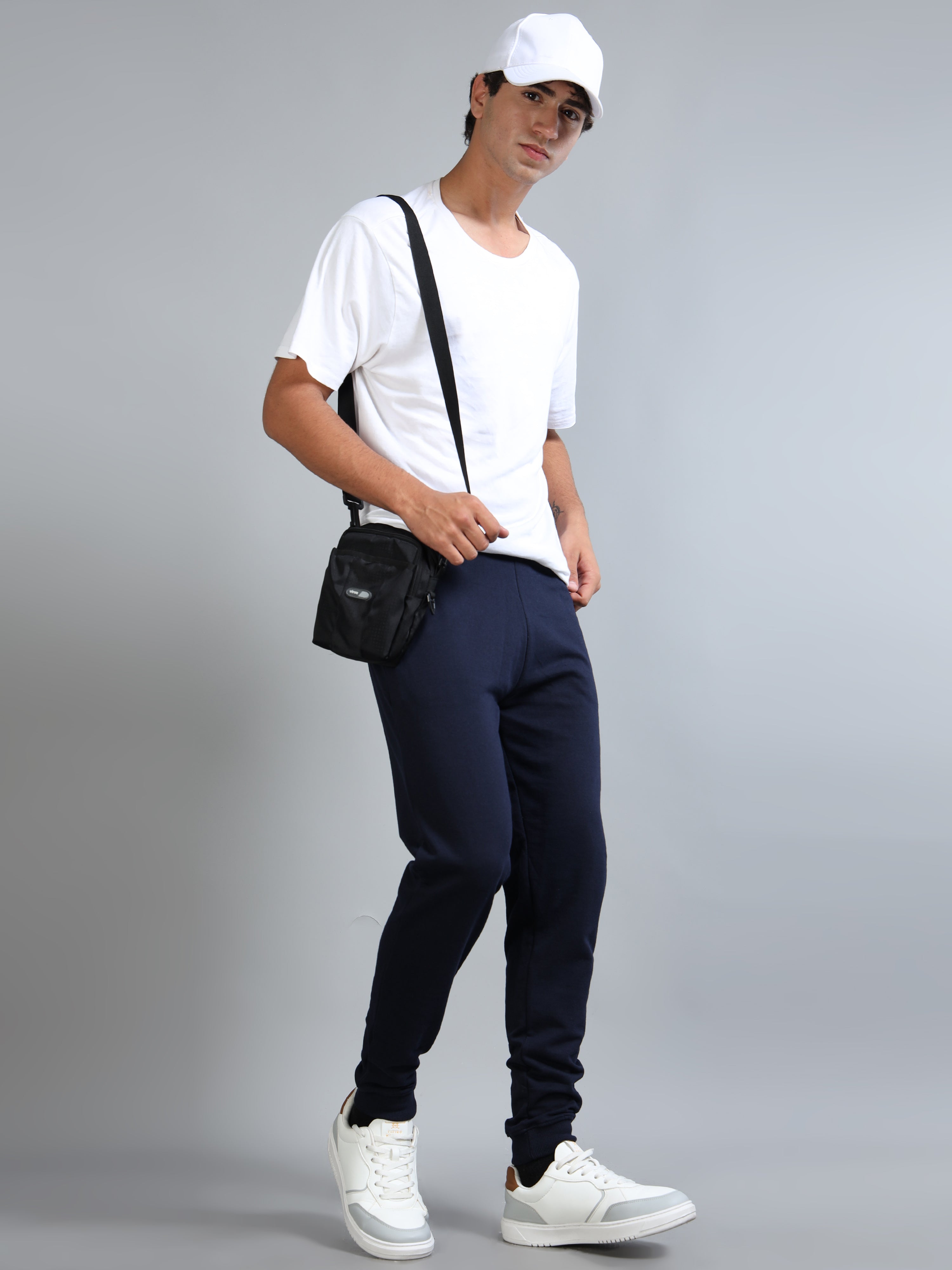 ARDEUR ZEAL IN YOU Men Navy Self Design Mid-Rise Joggers