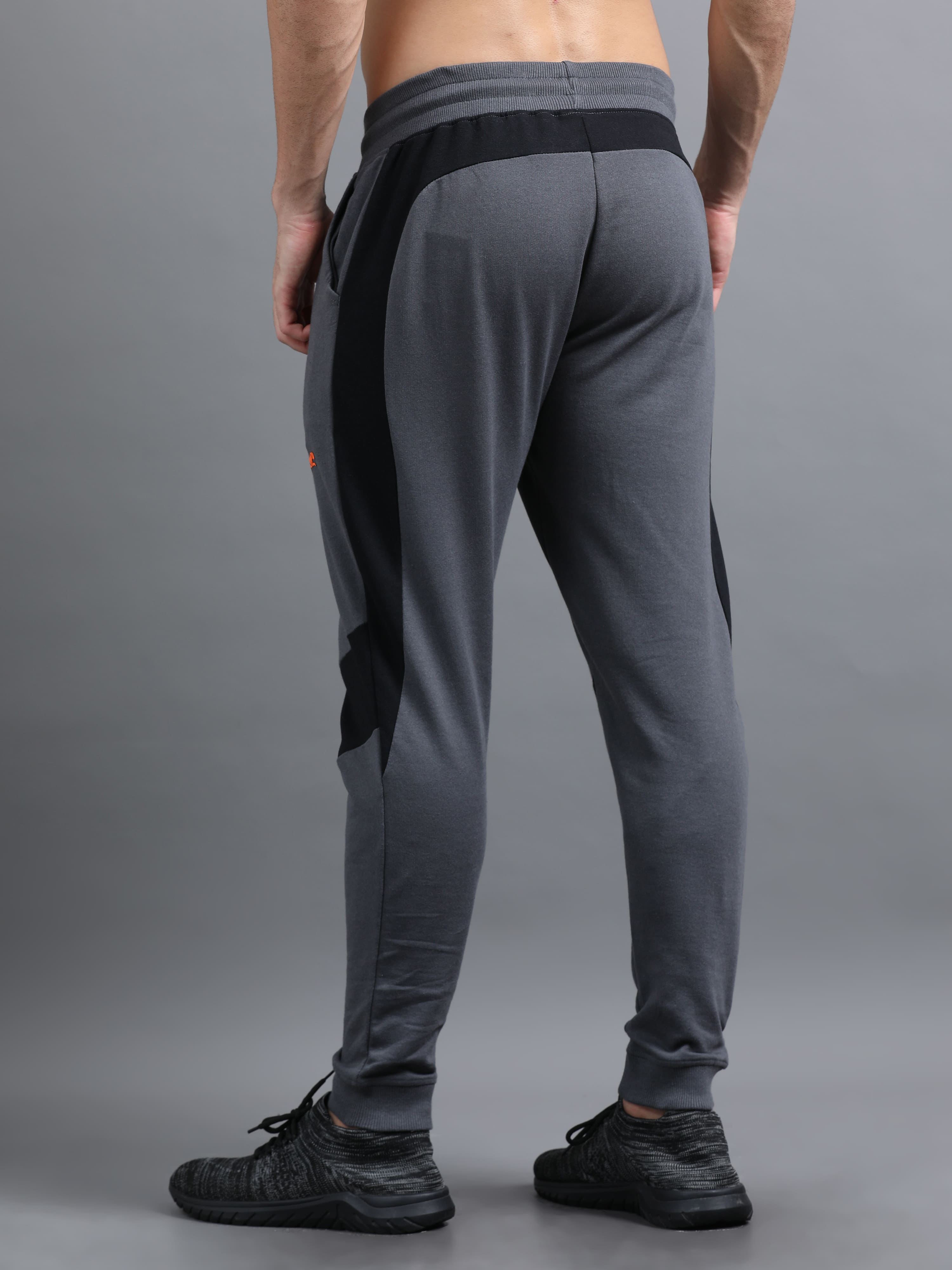ARDEUR ZEAL IN YOU Men Steel Grey Printed Mid-Rise Joggers