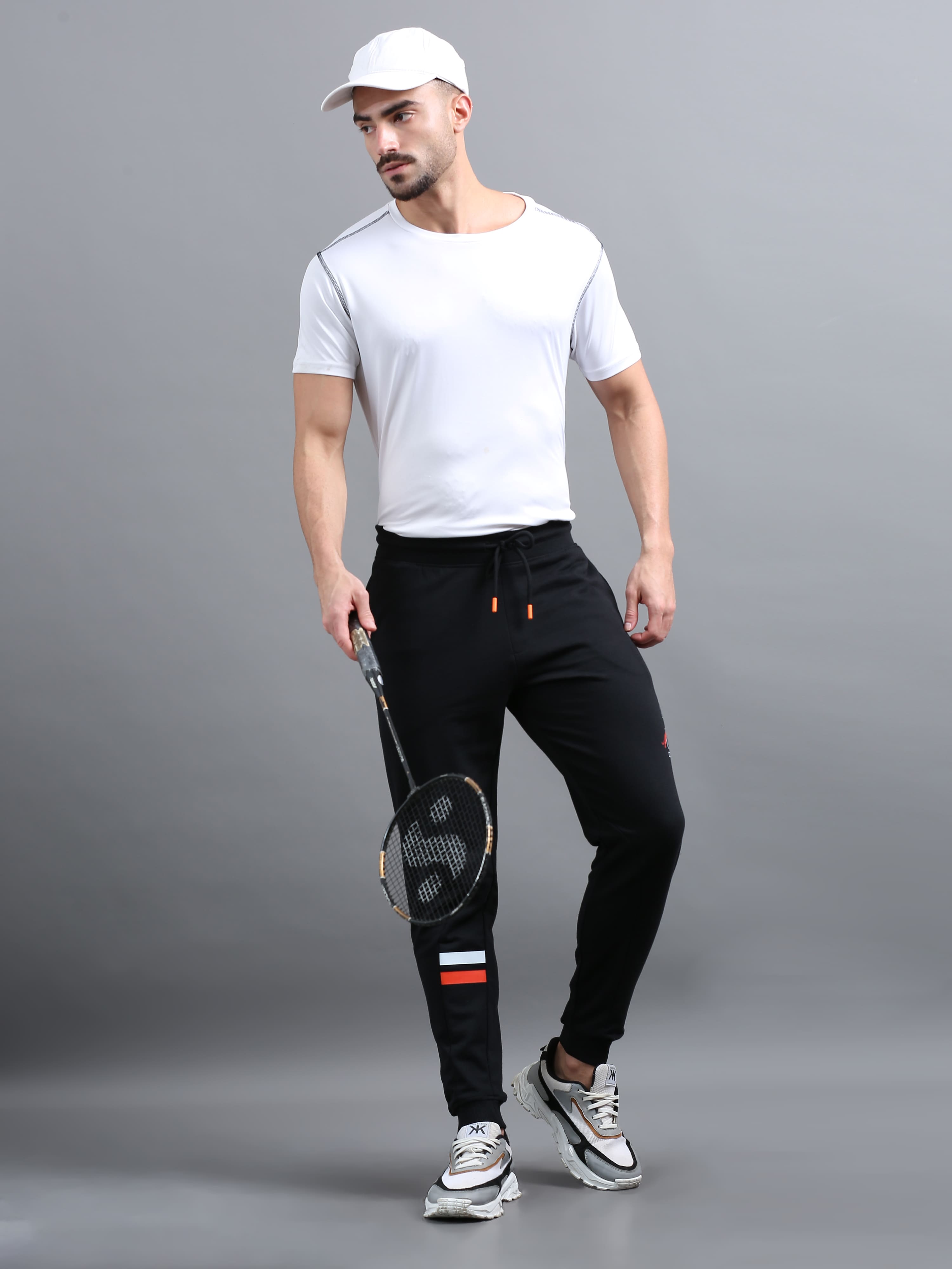 ARDEUR ZEAL IN YOU Men Black Printed Mid-Rise Joggers